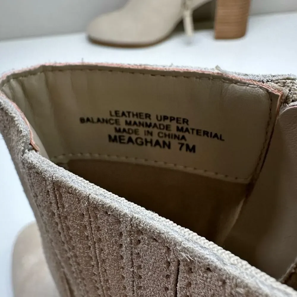 NWOB | Violet & Red | Meaghan Heeled Suede Bootie | Off-White | 7M